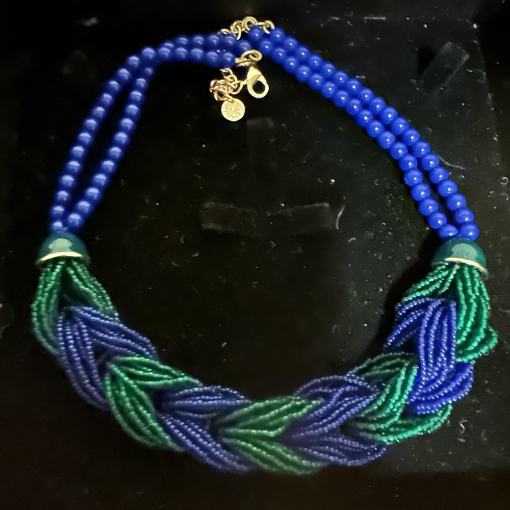 Beaded necklace